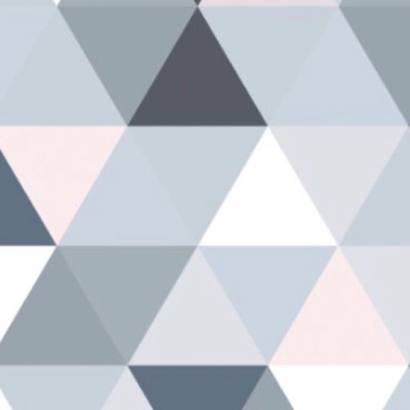 Meet your Posher, Avery - Picture 1 of 1